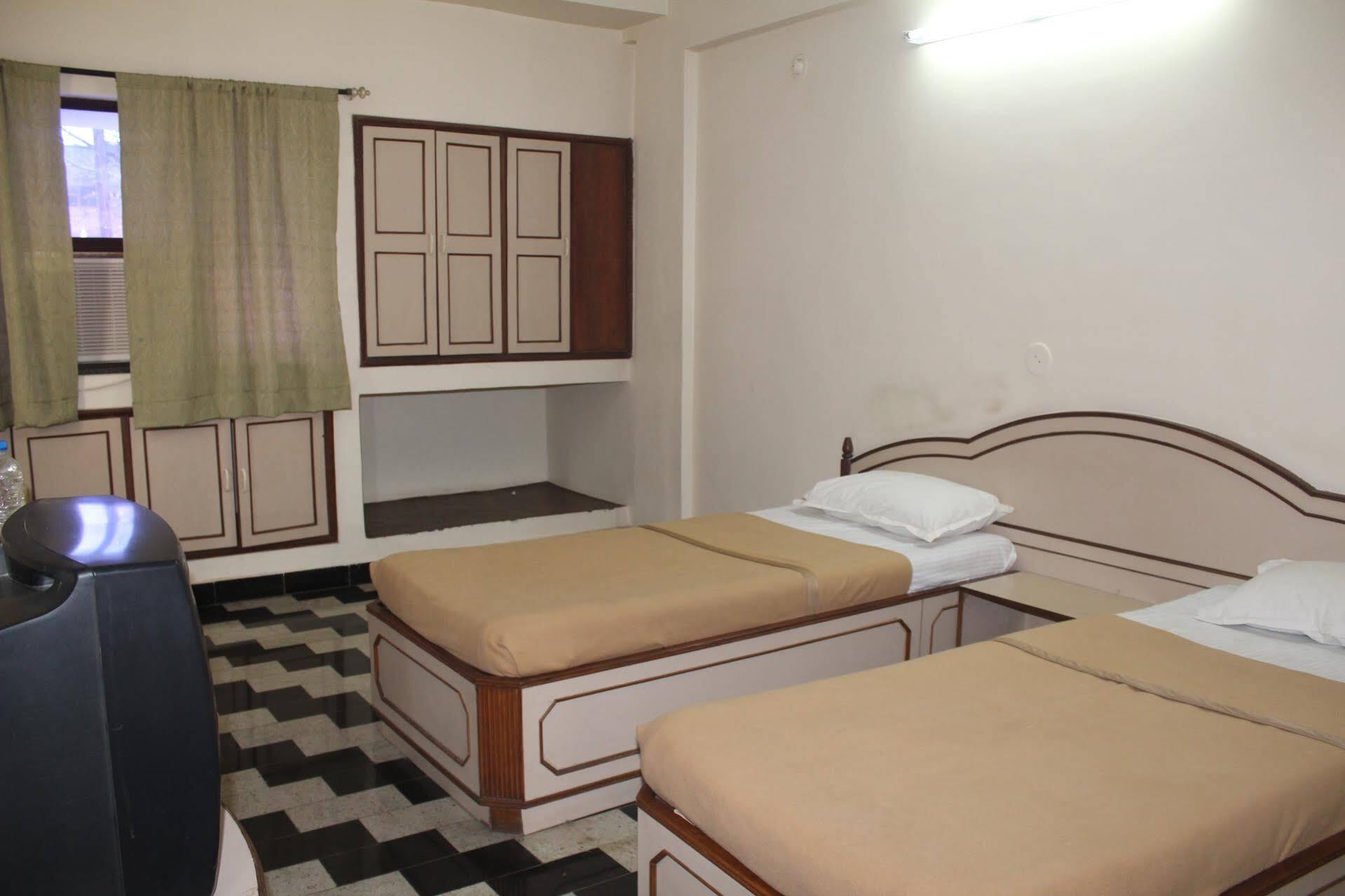 Royale Inn Vapi Eksteriør bilde